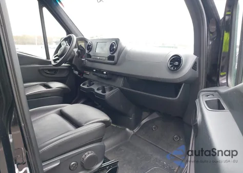 2019 Mercedes-Benz Sprinter 2500 High Roof V6 из США, поврежденный, VIN WDZPF0CD3KP130537